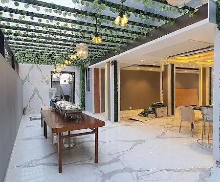 Hotel Mayfair Tower コルカタ エクステリア 写真