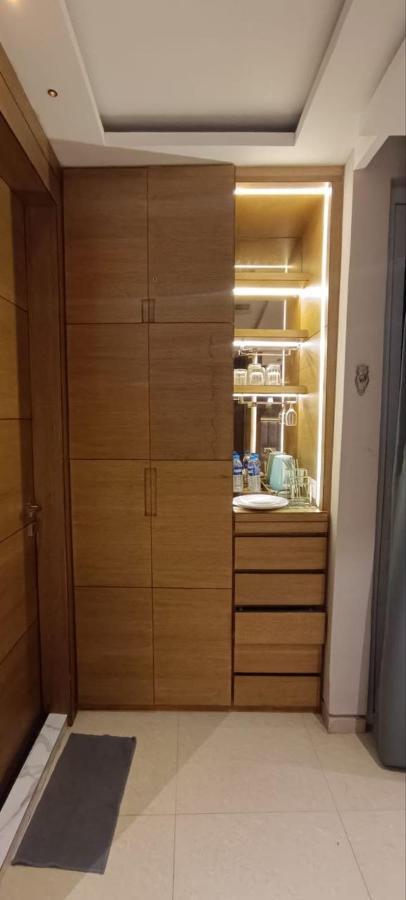 Hotel Mayfair Tower コルカタ エクステリア 写真